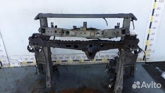 Передняя панель крепления облицовки (телевизор) to