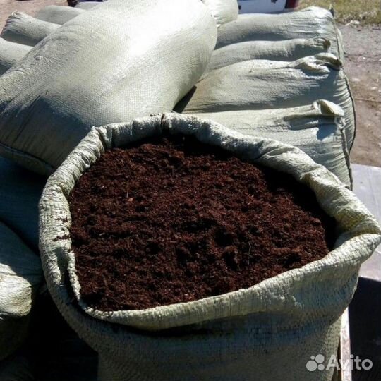 Чернозём перегной в мешках