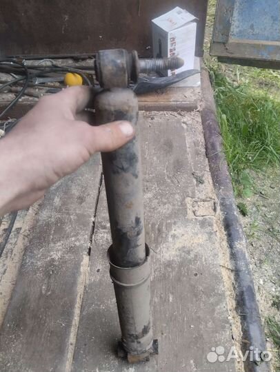 Стойки на Рено Меган 2 задние