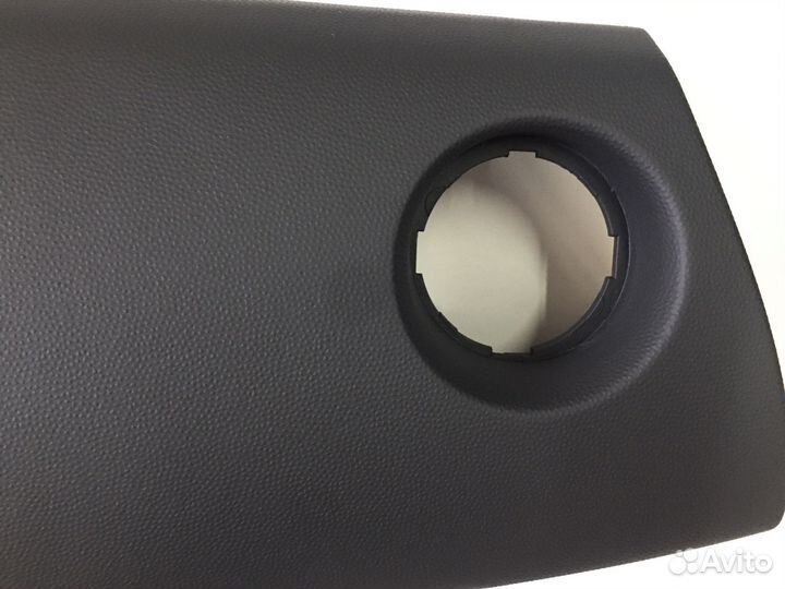 Крышка подушки пассажира Suzuki Swift