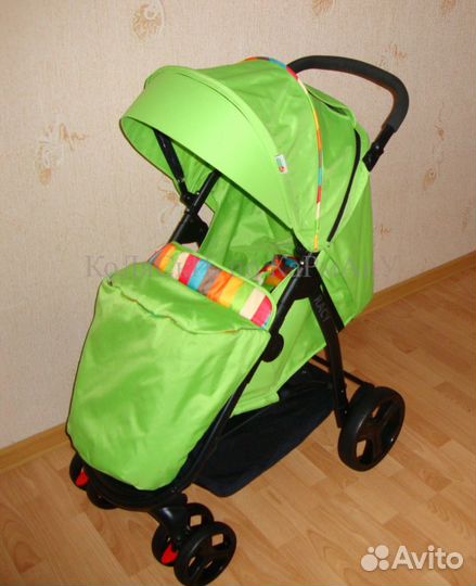 Прогулочная коляска в отличном состоянии