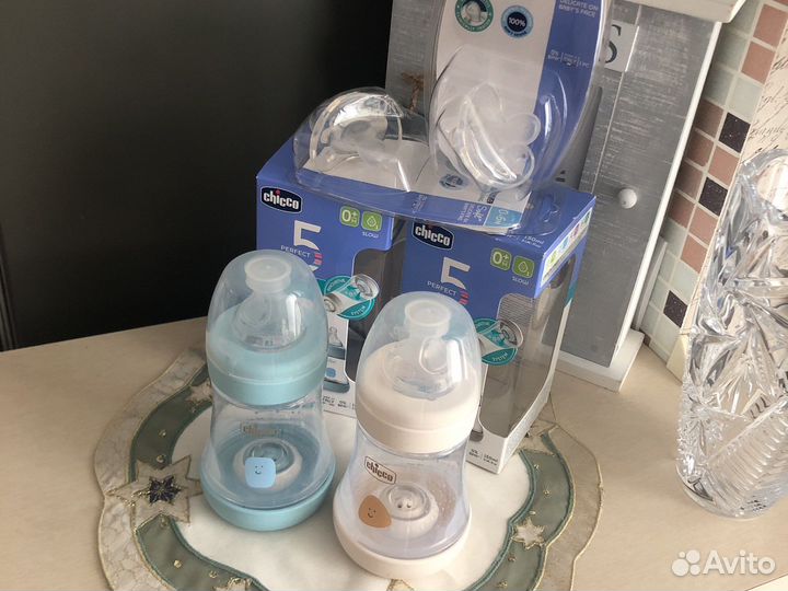 Бутылочка и пустышка chicco