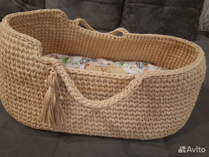 Люлька вязаная для младенца