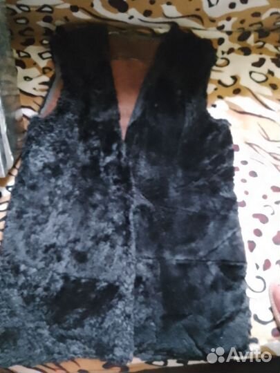 Жилетка меховая женская 50