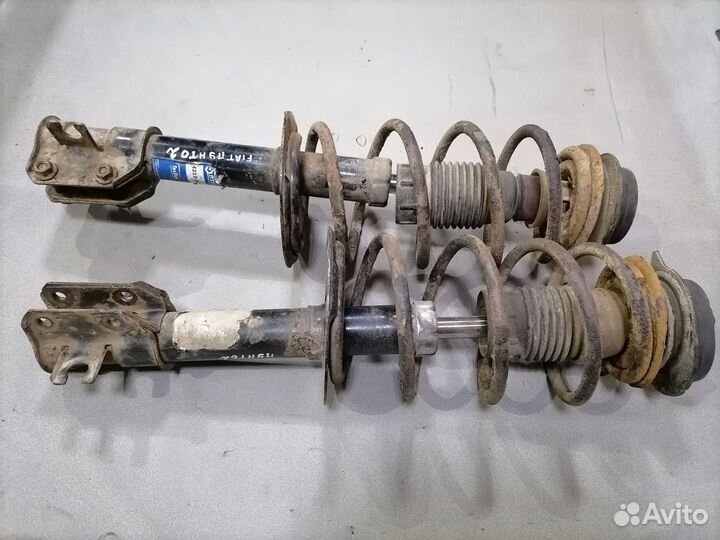 Амортизатор передний Fiat Punto II 188 1999-2010