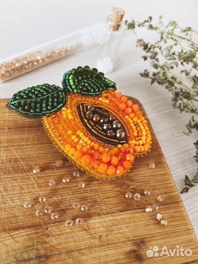 Брошь ручной работы