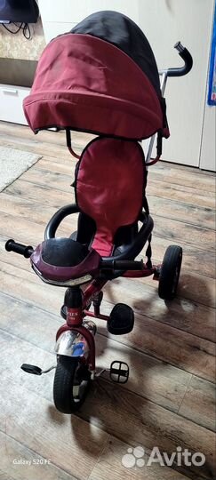 Детский велосипед с ручкой