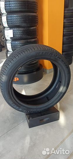 Winrun R330 255/35 R19