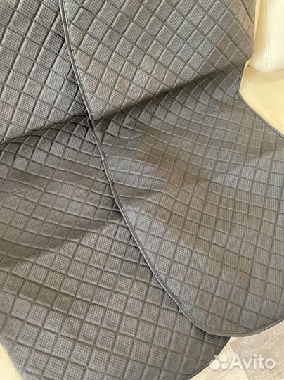 Накидки на сидения с боками черная строчка