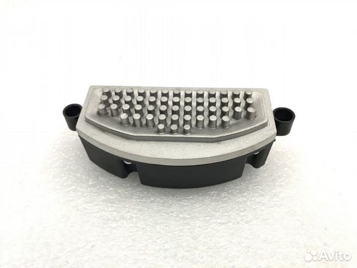 Резистор печки Skoda Octavia 1.6 cwva 2018