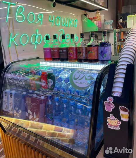 Витринный холодильник Hurakan