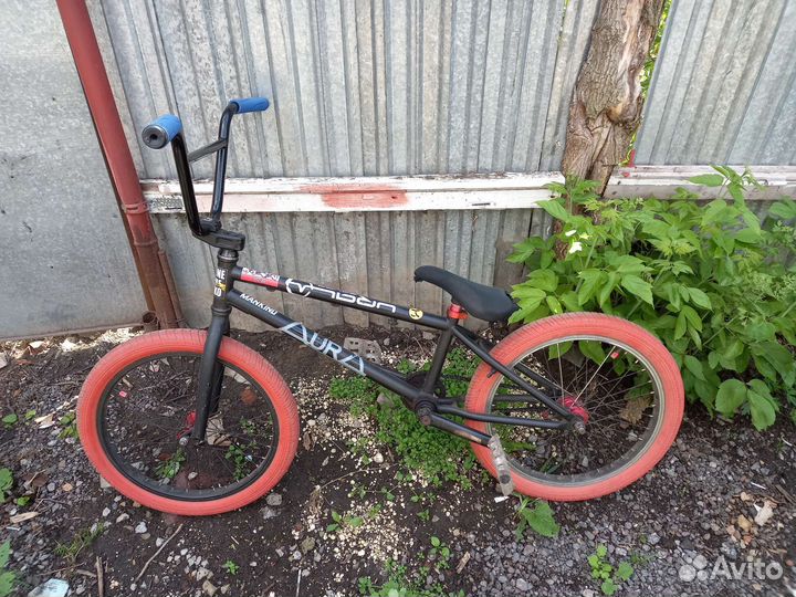 Трюковой велосипед BMX