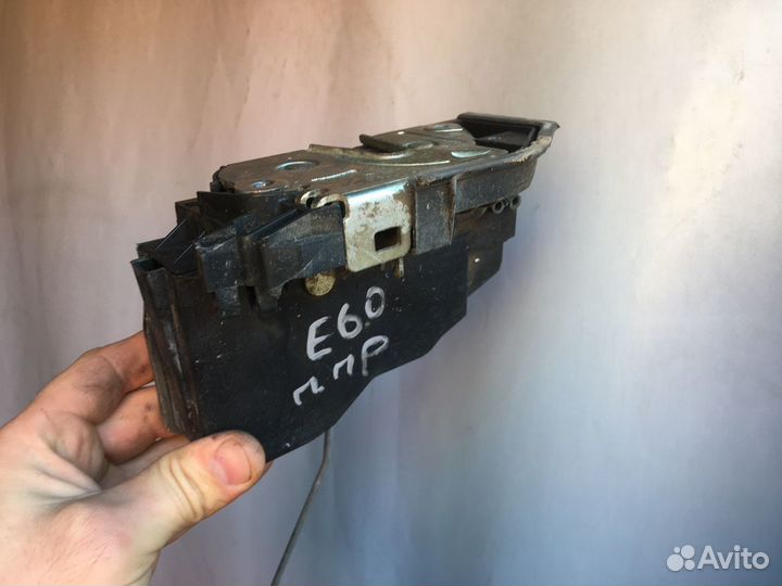 Замок двери бмв 5 е60