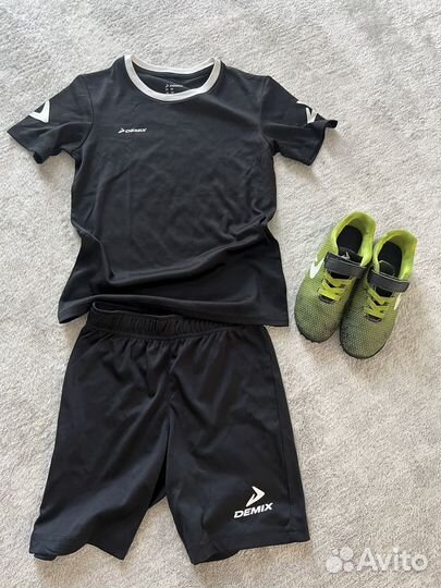 Футбольная форма Demix 128 и бутсы Demix 29-30