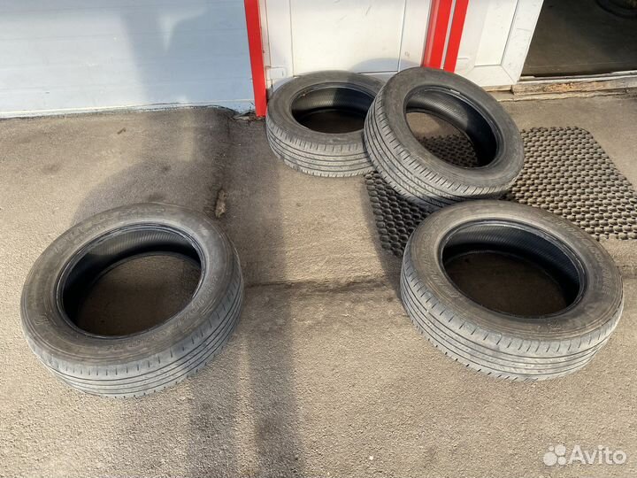 Bridgestone Dueler H/T 843 215/60 R17 H