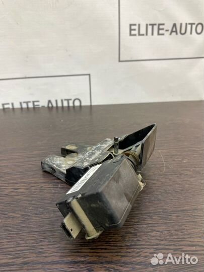 Замок багажника Bmw 7 E66 2002