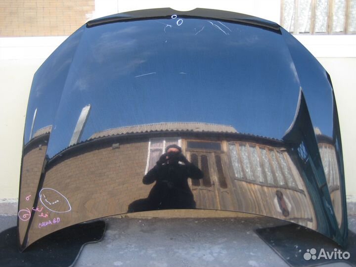 Капот Volkswagen Golf 6