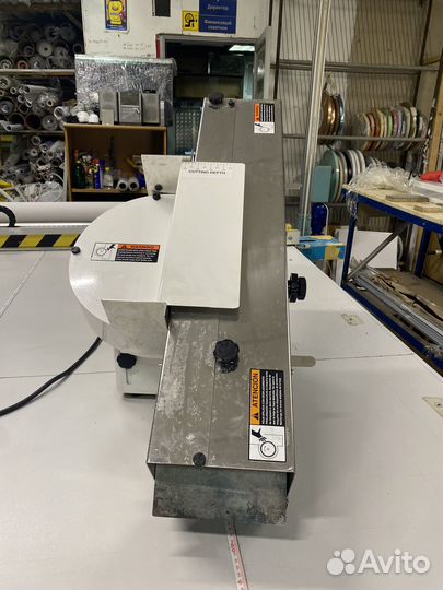 Слайсер для батонов, булочек и рогаликов