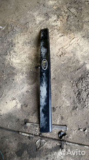 Накладка двери багажника Kia Carens 2006-2012