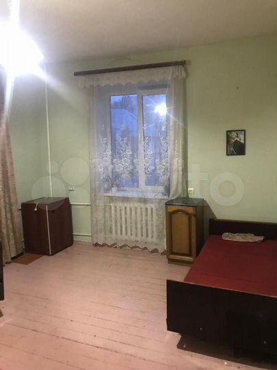 Комната 16 м² в 3-к., 2/2 эт.