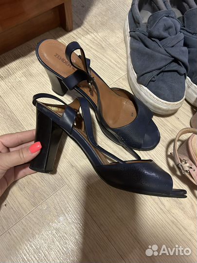 Обувь женская 38