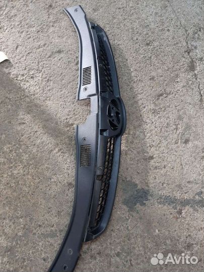 Hyundai i30 решетка верхняя