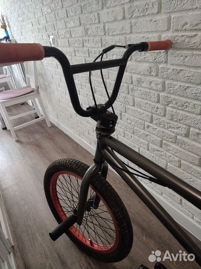 Трюковой велосипед bmx