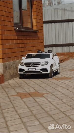 Электромобиль