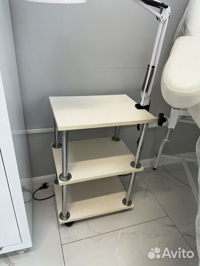Педикюрное кресло, стол, тумба