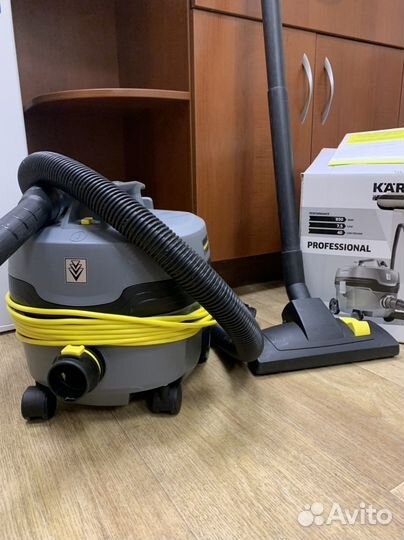 Пылесос сухой уборки Karcher T7/1