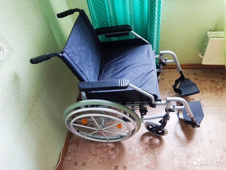 Инвалидная коляска