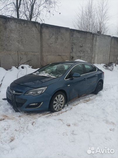 Главный тормозной цилиндр Opel Astra J A16XER 2013