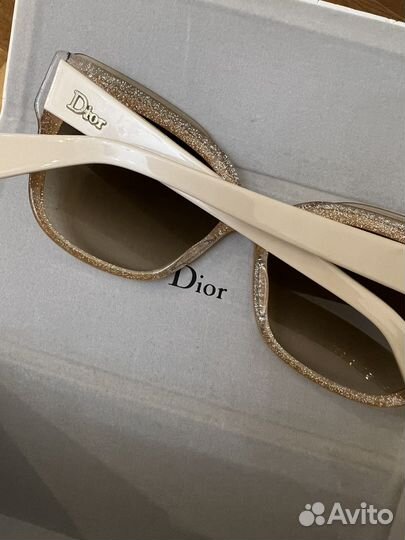 Солнцезащитные очки Dior