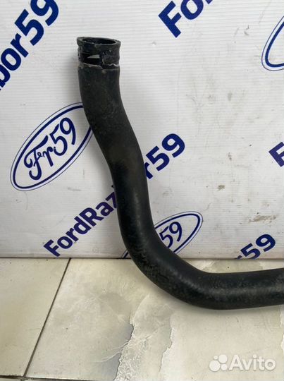 Патрубок системы охлаждения Kia Ceed ED 1.6 (G4FC)