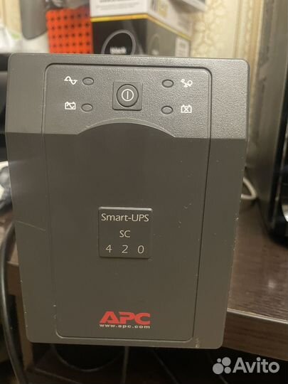 Источник бесперебойного питания apc