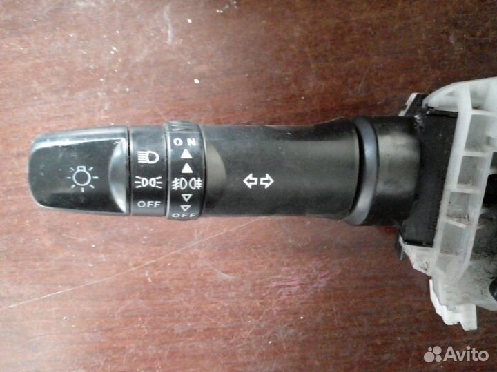 Переключатель подрулевой (стрекоза) Mitsubishi