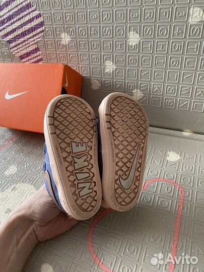 Кроссовки nike детские 22