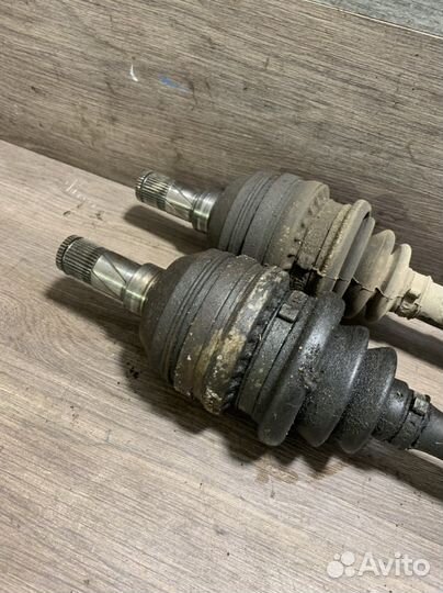 Привод правый Опель Вектра B