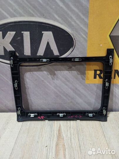 Рамка магнитолы Накладка панели центр Volkswagen p