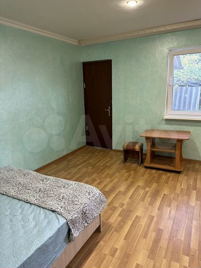 Комната 10 м² в 4-к., 2/2 эт.