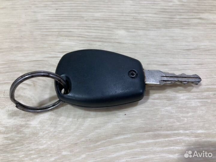 Замок зажигания Renault Sandero хетчбэк K4M 690