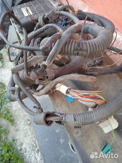 Продам на Фольксваген Т 4 подкапотную проводку аас