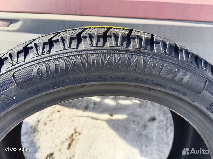 Roadmarch Snowrover 966 2.25/4.5 R17