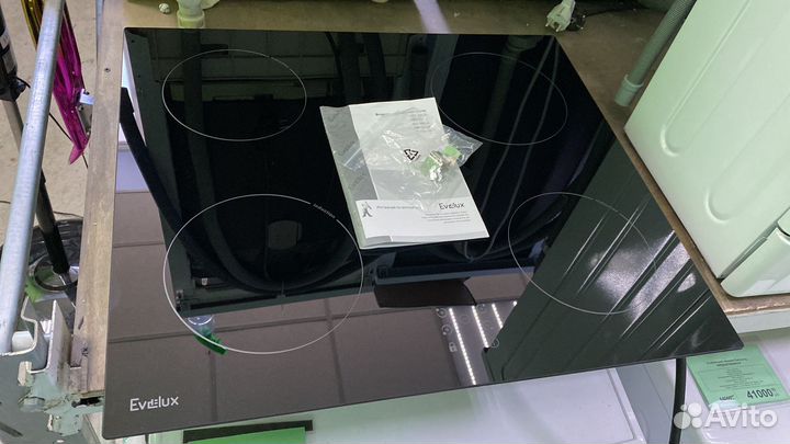 Варочная панель индукционная Evelux HEI 640 B