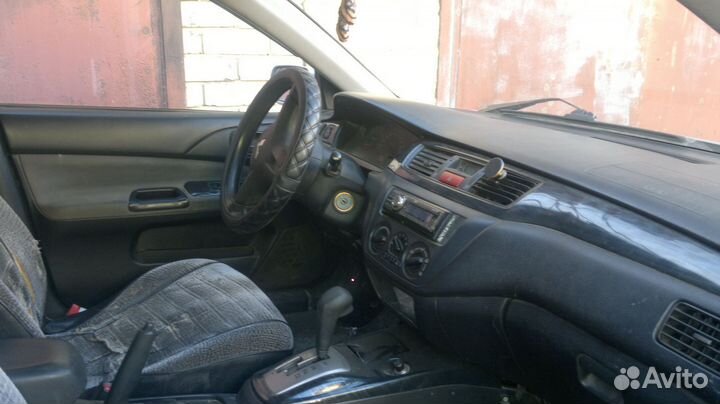 Салон лансер9