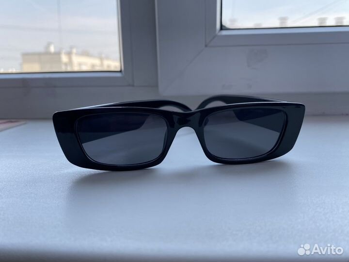 Солнечные очки женские