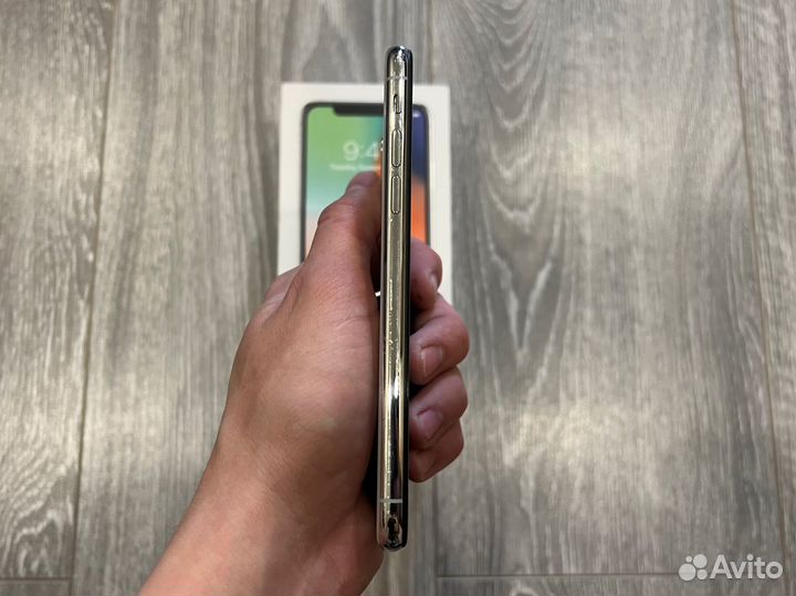Телефон iPhone X 256 gb