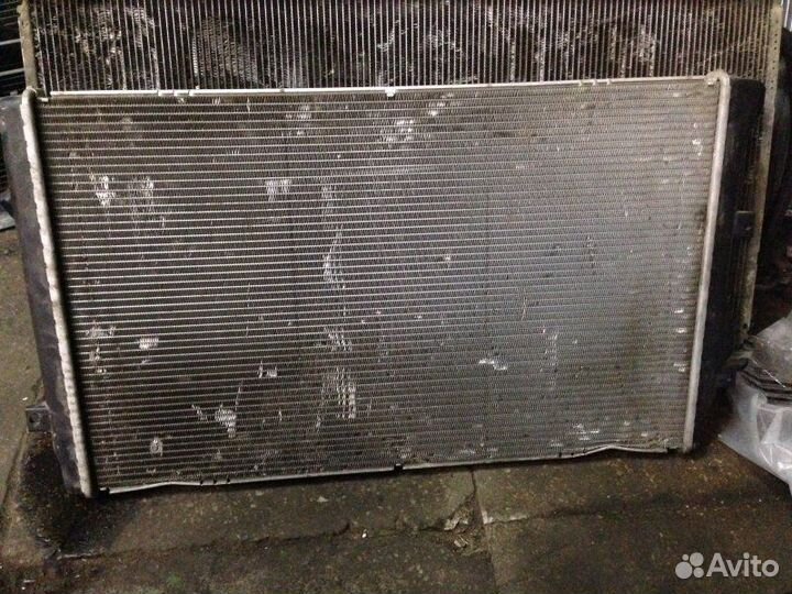 Радиатор охлаждения Audi A3 хэтчбек 2006