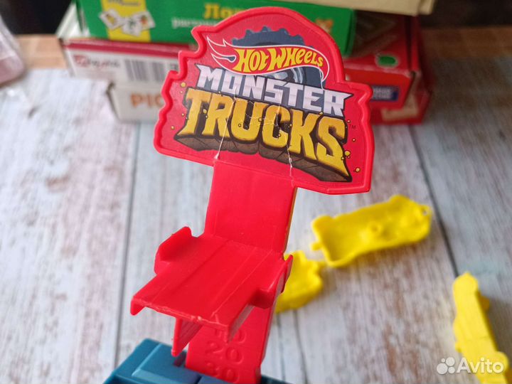 Трек Hot Wheels Monster Trucks Биг Эйр