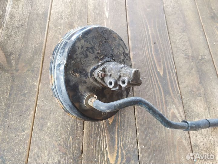 Вакуумный усилитель тормозов Toyota Bb компактвэн